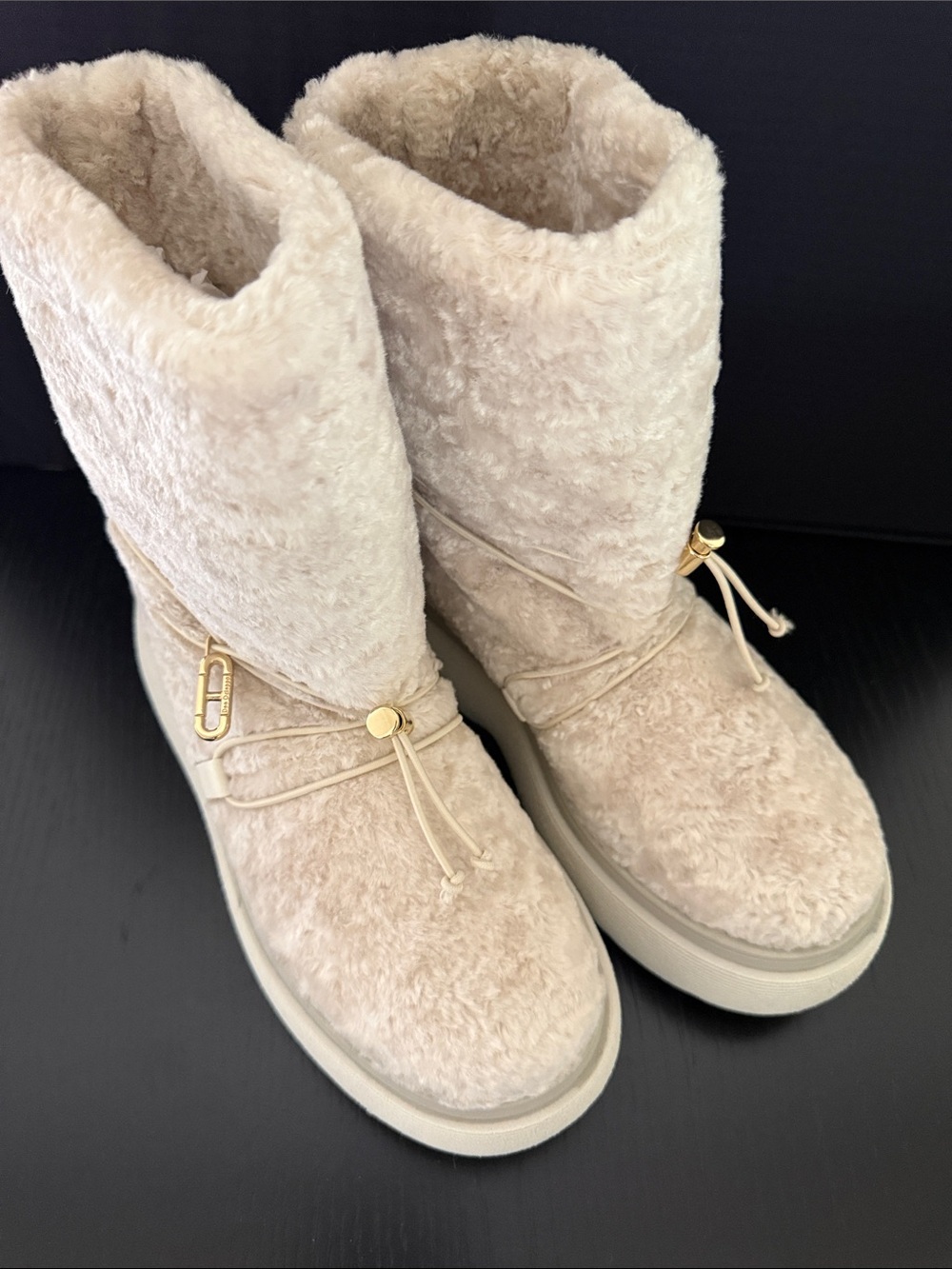 NEW DEE OCLEPPO Plush Shearling Winter Boot - Cream